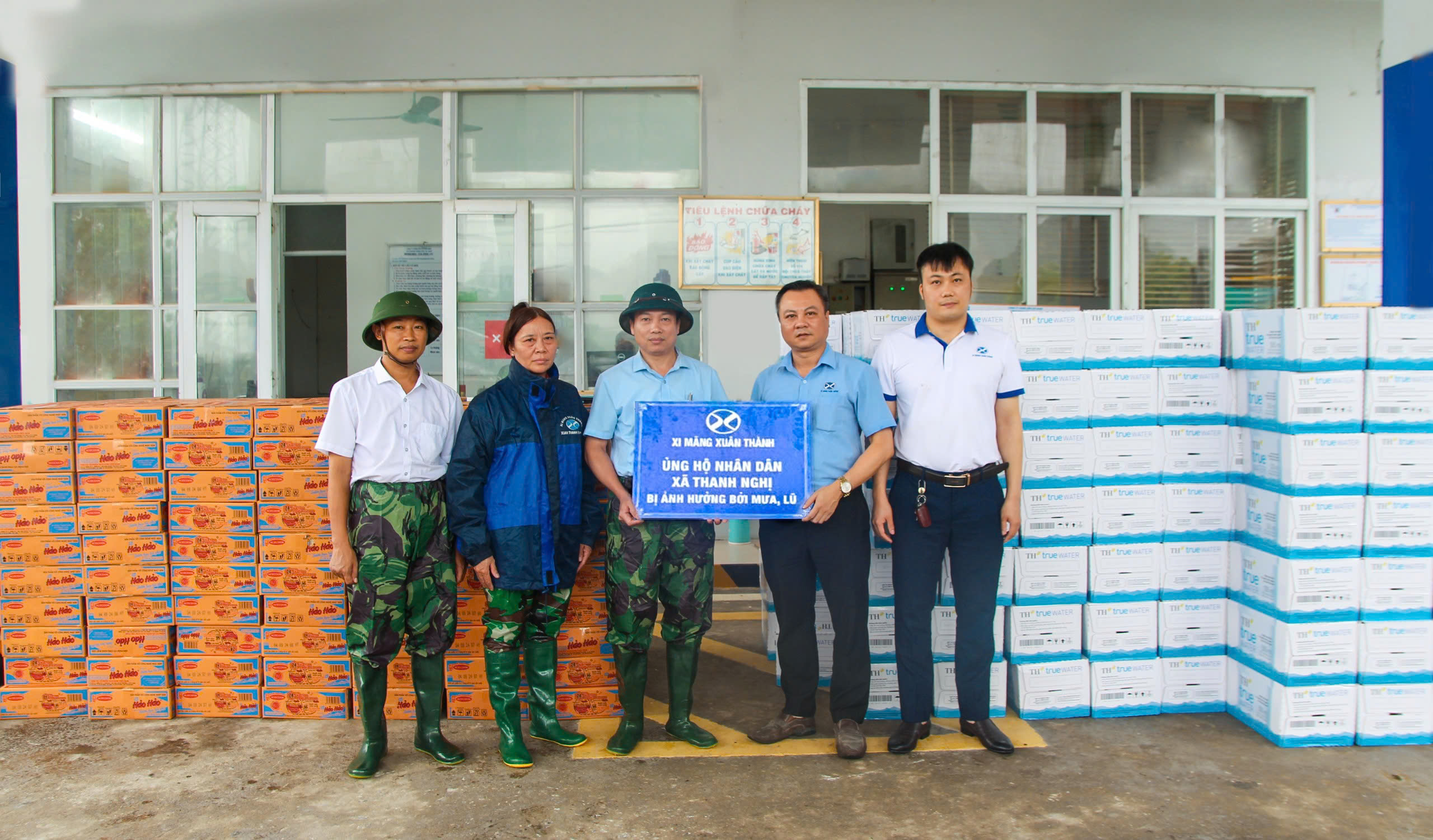 Xi Măng Xuân Thành chung tay ủng hộ nhân dân bị lũ lụt